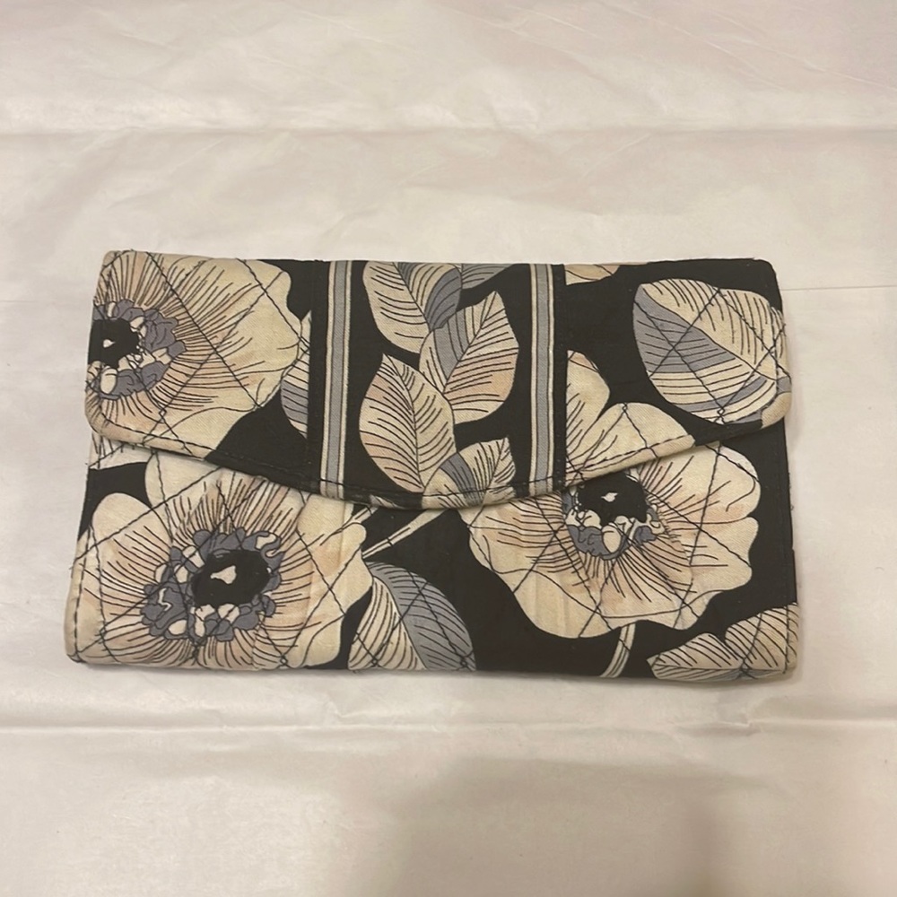 Vera Bradley wallet EUC